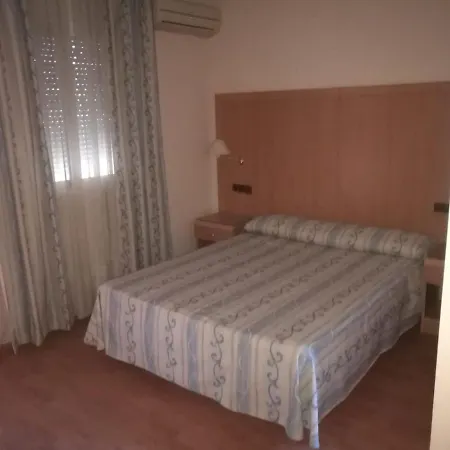 Lindaraja Hotel Albolote